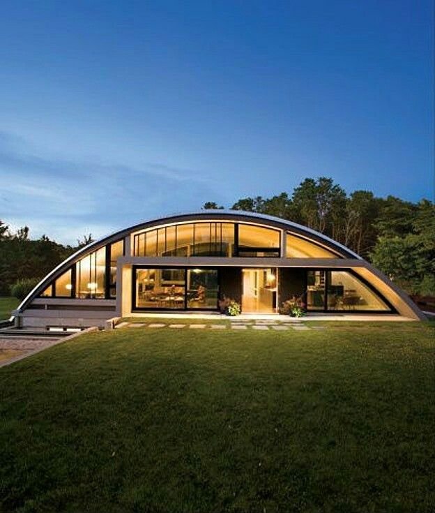 Casas Futuristas com Telhados Solares Integrados